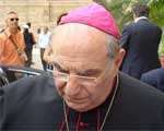 Ha il cappello da cardinale | Il cuore batte per gli ultimi