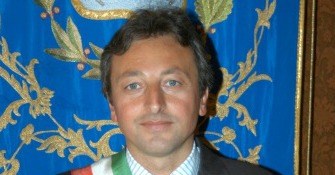 Muos, il sindaco Nicosia| si autosospende dal Pd