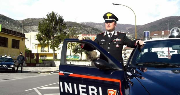 Accoltella il padre| Arrestato un 23enne
