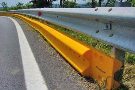 Sbatte contro un guard rail| Perde la vita un 32enne