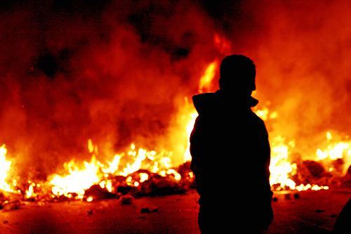 La Sicilia brucia, quattro arresti| Aricò: “Chiedo lo stato di calamità”