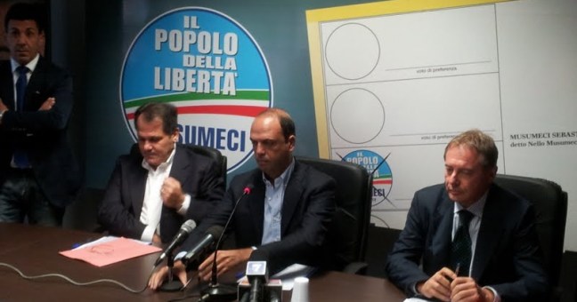 “Berlusconi presto in Sicilia | Il centrodestra ripartirà da qui”
