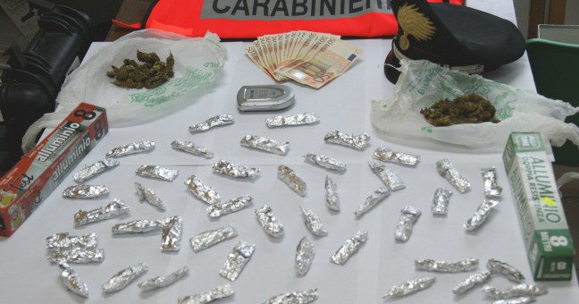 Indic annusa la droga | E scatta l’arresto