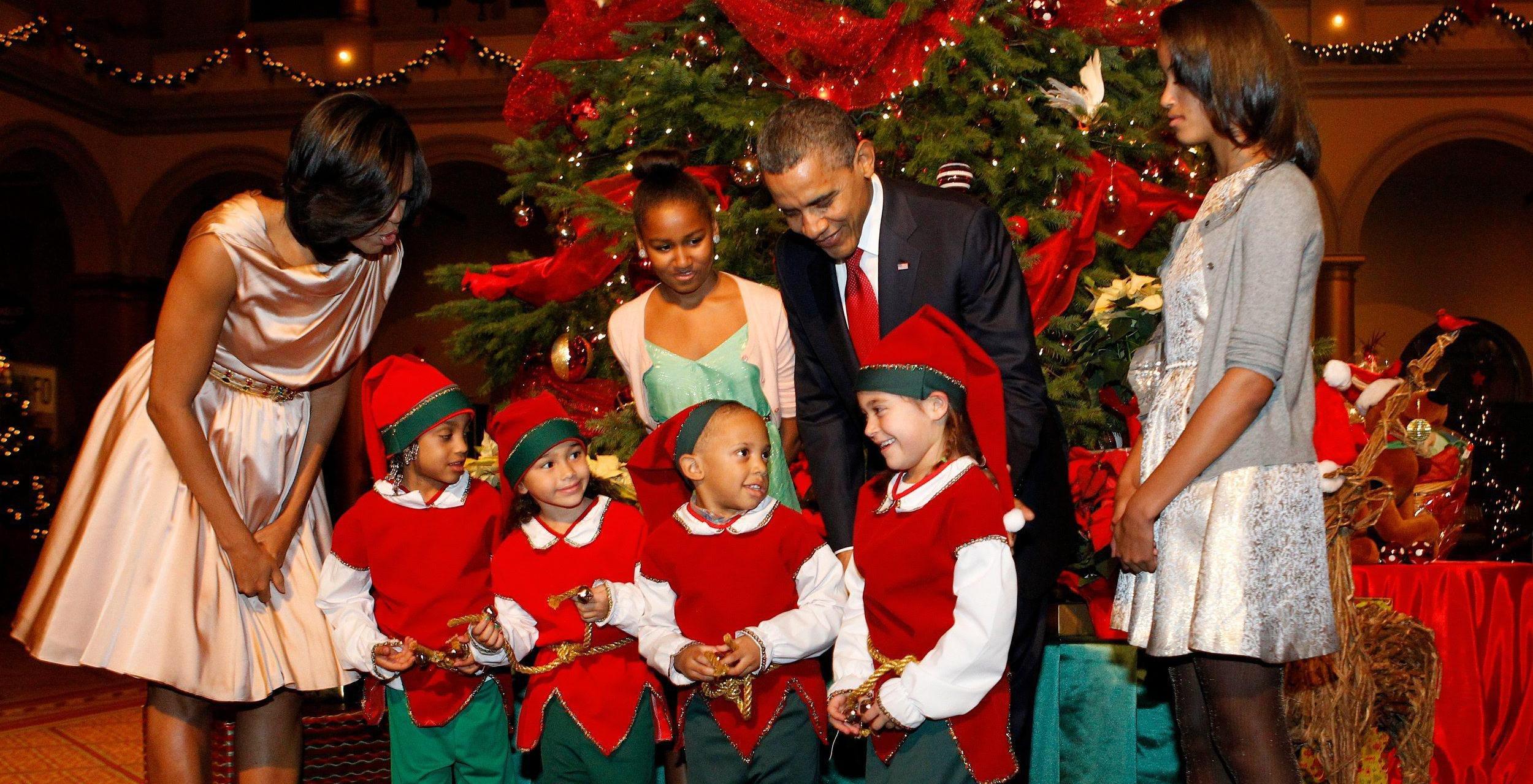 Albero Di Natale Washington.Natale A Washington La Famiglia Obama Al Completo Live Sicilia