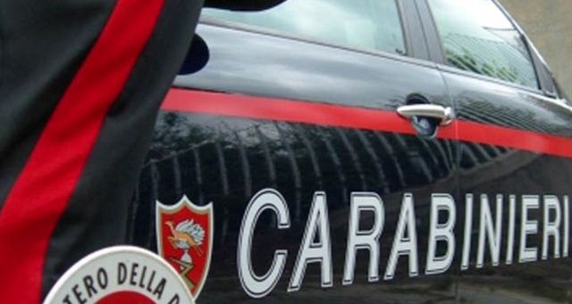 Spara e uccide un ladro | durante una rapina