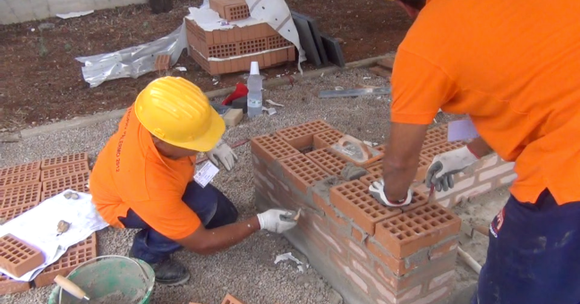 Edili pronti alla “marcia” |”Sbloccare i cantieri”