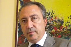 Troppi esterni, gruppi al verde |E il Pd resta senza wireless