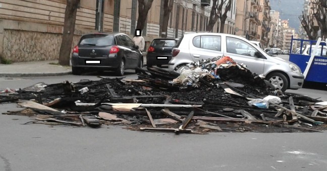 Automobili a zig zag| per i resti della “vampa”
