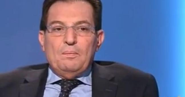 Crocetta non può assumere |il suo autista tunisino