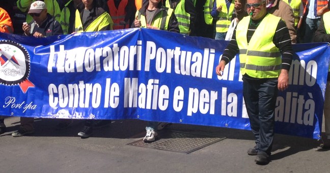 Corteo dei portuali| Traffico in tilt