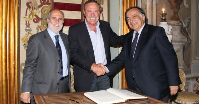 John Newcombe, il campione| in visita a villa Niscemi