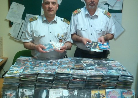 Abusivismo e contraffazione | Raffica di sequestri e denunce