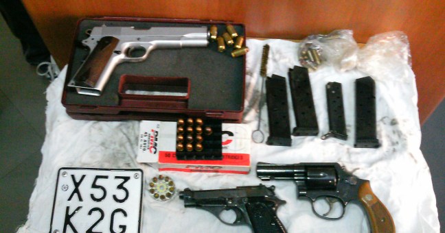 “Aveva tre pistole” |Arrestato un trentenne