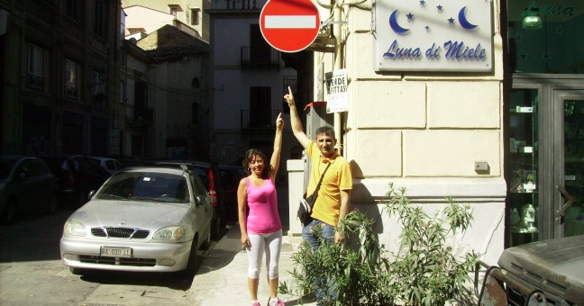 Via Bologna, spunta il cartello| “Ce l’abbiamo fatta”