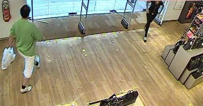 Taccheggiatore alla Rinascente |Sorpreso in flagranza dal direttore