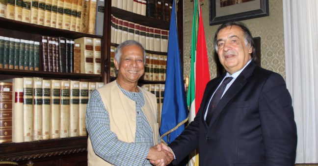 Orlando incontra Yunus, | Nobel per la Pace nel 2006