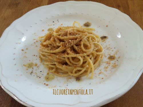 Ricetta del giorno  Pasta c'anciova e muddica atturrata - Live Sicilia