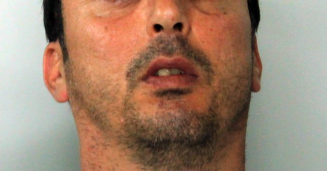 Nascondeva droga e munizioni: | arrestato dalla polizia