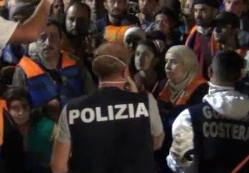 Arrestati sei scafisti a Pozzallo| “6mila dollari per un posto”