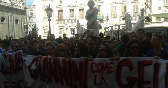 Contestata la “Buona scuola” | Studenti in piazza a Palermo
