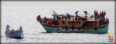 Oltre cento migranti a Pozzallo | Fermati 3 presunti scafisti russi