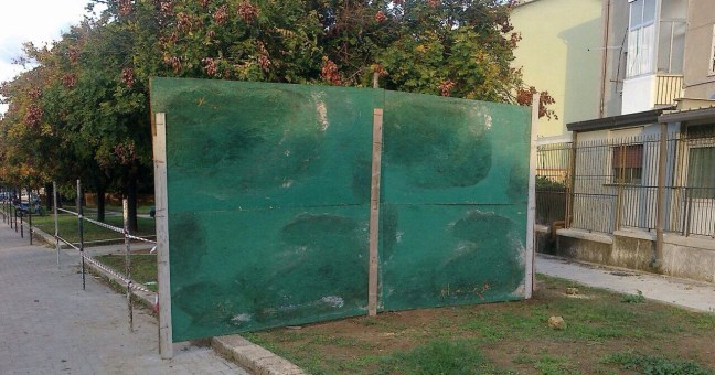 Via Basile, protesta dei residenti| “No alla pompa di benzina”