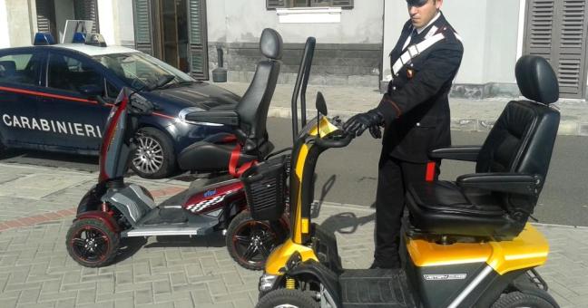 Librino, rubano scooter per disabili |recuperati da un carabiniere