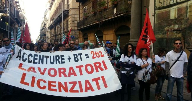 Accenture, la protesta continua | Sit-in all’assessorato al Lavoro