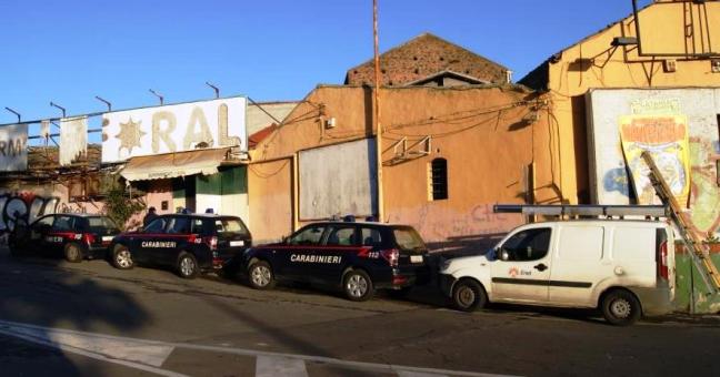 Occupato capannone abusivamente |Carabinieri denunciano 8 persone