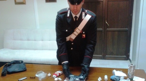 Librino, operazione dei carabinieri |3 arresti e sequestro di armi
