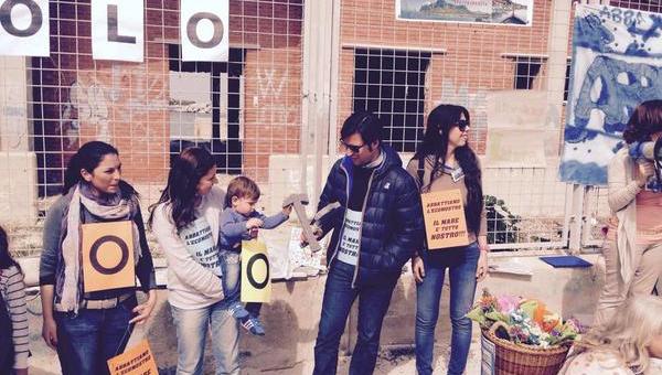 Ecomostro di Sferracavallo| Cittadini chiedono l’abbattimento