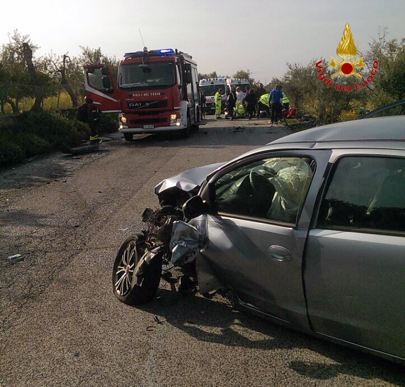 Grave Incidente Sulla Ss Le Immagini Della Tragedia Live Sicilia