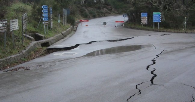 Madonie, frana non segnalata | Turista resta intrappolato