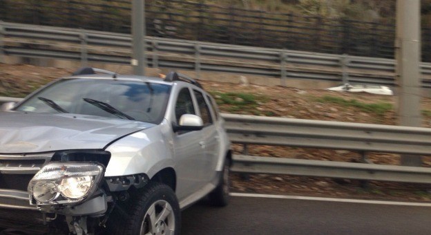 Violento scontro sulla strada di Bicocca | Tre auto coinvolte: c’è una vittima