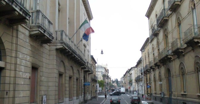 Acireale, anziano truffato |Indagini sui familiari