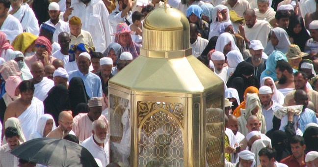 Ressa di fedeli a La Mecca | Oltre 300 morti