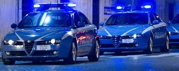 Aggredisce moglie e figlio |Arrestato dalla polizia