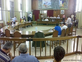 “Siamo prossimi al dissesto | Maggioranza irresponsabile”