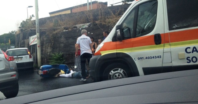 Incidente a Mascalucia |Coinvolta giovane scooterista