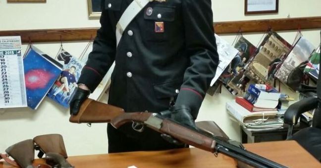 Controlli in materia di armi |Denunciate otto persone