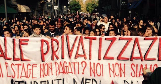 Scuole, la protesta si allarga | Occupati Ferrara e Benedetto Croce