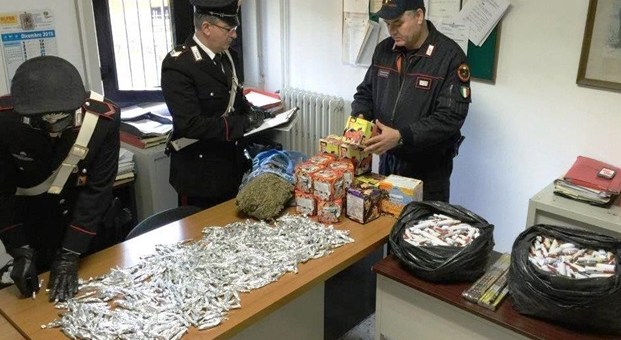 In casa con 2 chili di droga |Arrestati madre e figlio