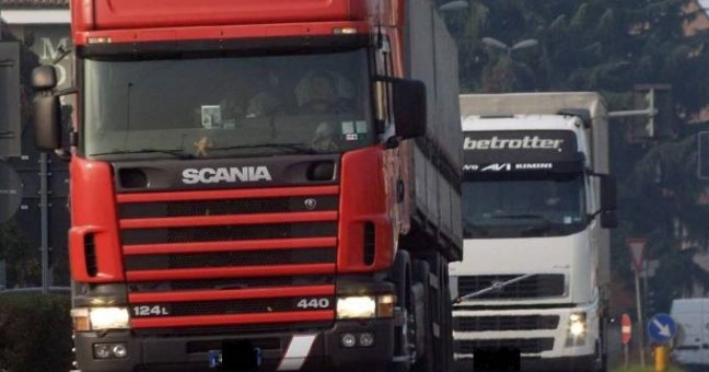 “Troppi tir a Brancaccio| Il traffico è insostenibile”