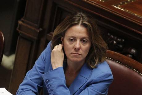 Il Pd contro la Lorenzin | “Garantire il diritto alla salute”