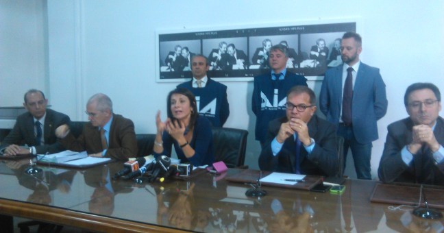 Mafia, i pm: “Messina Denaro? | Era prono agli ordini di Riina”