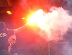 Lancio di petardi dalla tribuna |Daspo per catanese di 22 anni