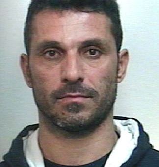 Brucia auto a imprenditore| Arrestato per estorsione