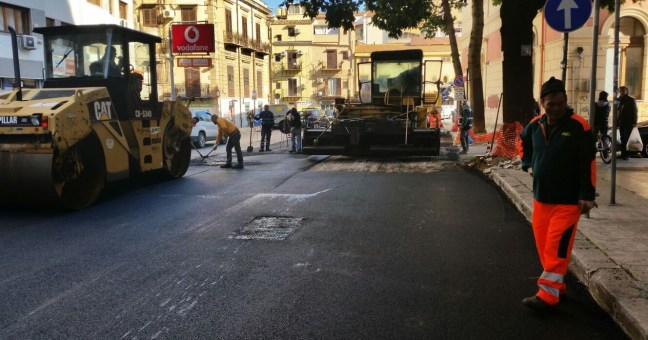 Rifacimento del manto stradale | Rap al lavoro in via Palmerino