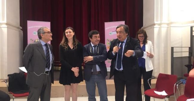 Campagna sulla differenziata | Premiata la scuola Perez-Calcutta