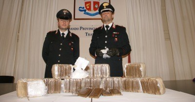 Hashish e cocaina in auto | Arrestato un palermitano